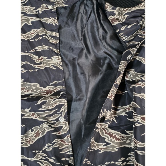 Elwood Men's Camo Jacket Size XL Polyester Streetwear Skater - Picture 7 of 10